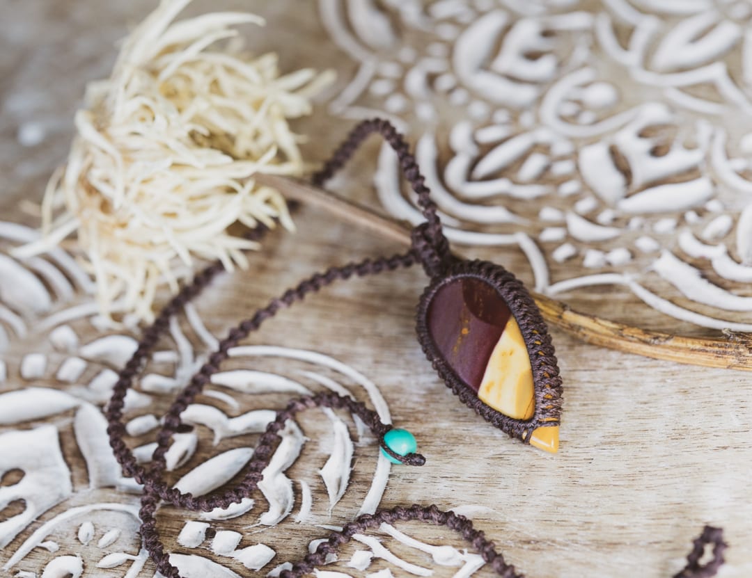 Mookaite Jasper Pendant Macramé Cord – Meelah Collections